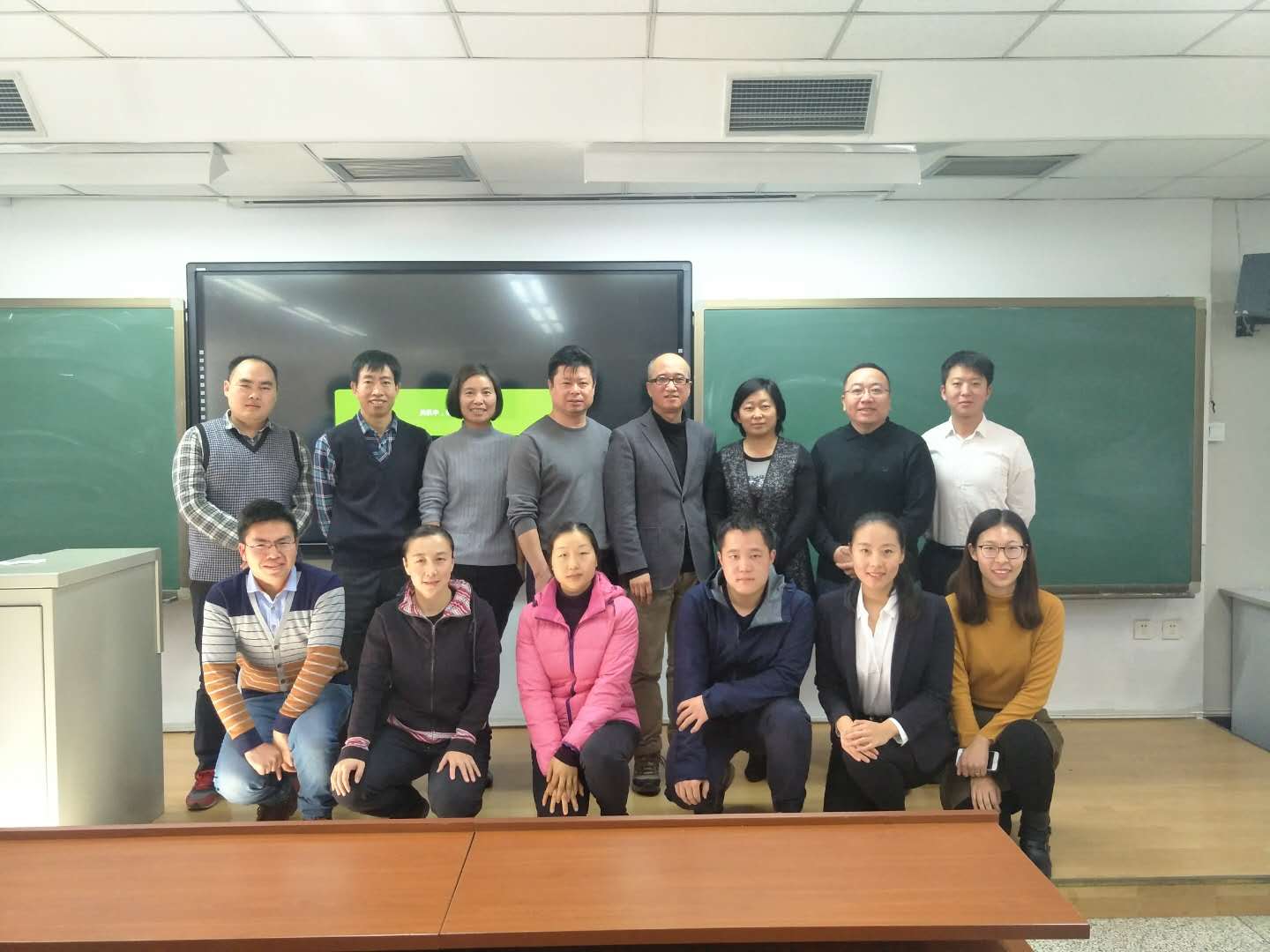 老哥俱乐部-老哥必备的交流社区