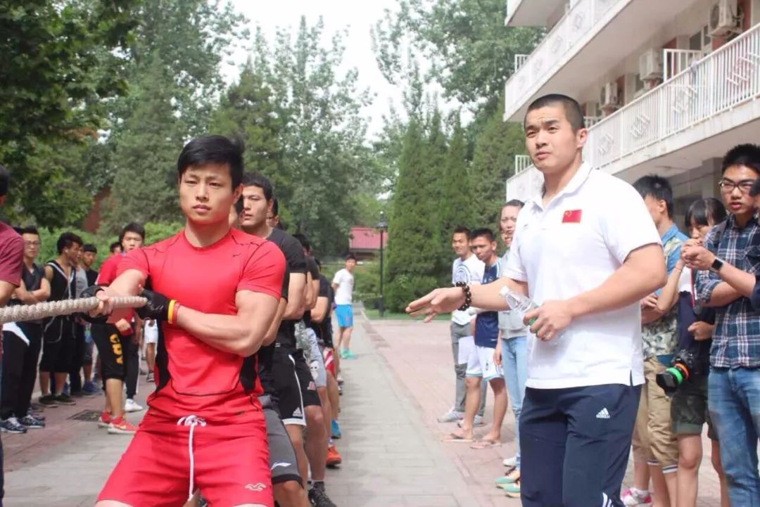 老哥俱乐部-老哥必备的交流社区