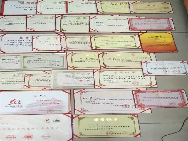 老哥俱乐部-老哥必备的交流社区