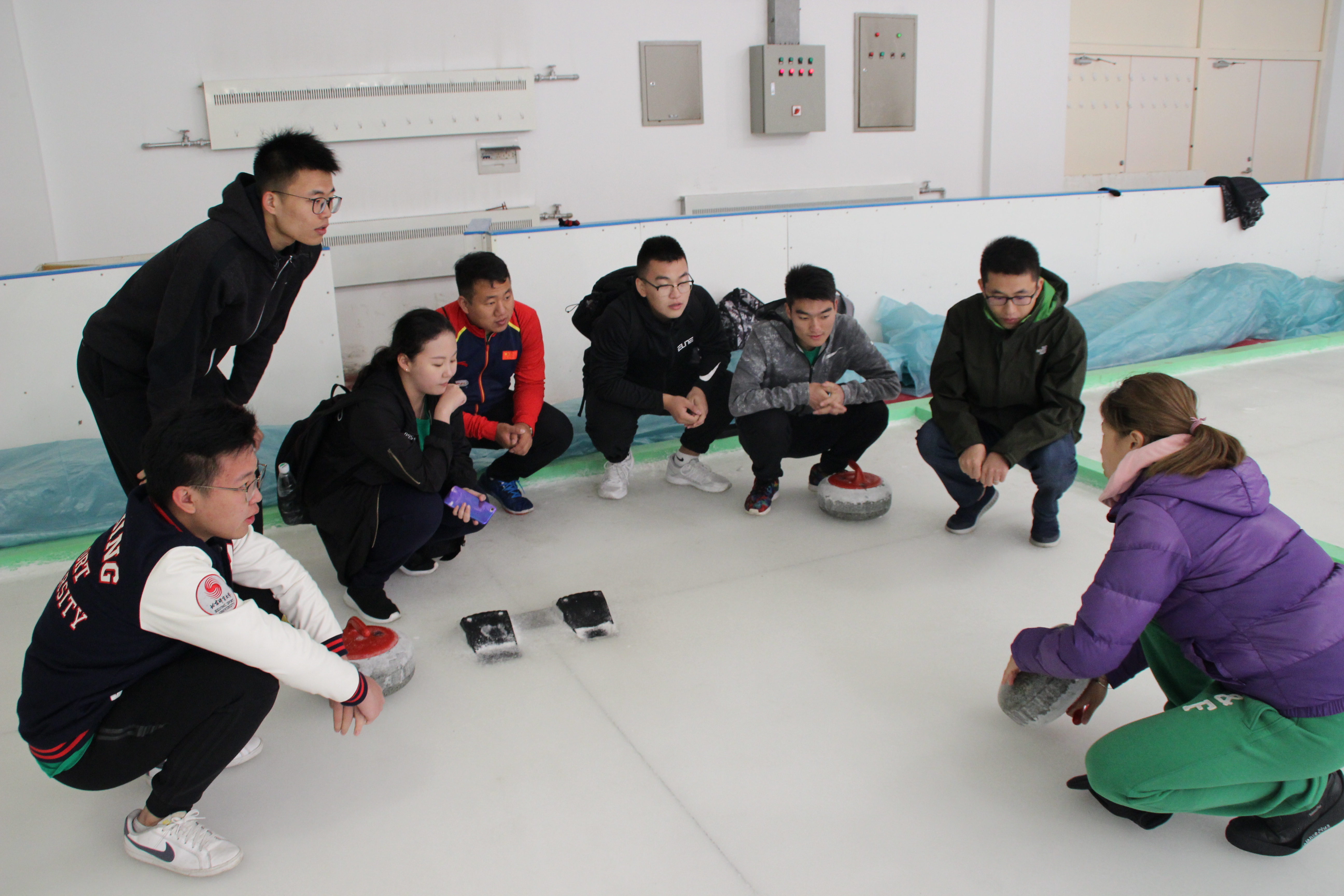 老哥俱乐部-老哥必备的交流社区