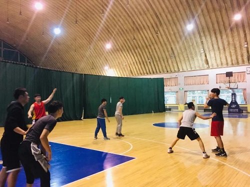 老哥俱乐部-老哥必备的交流社区