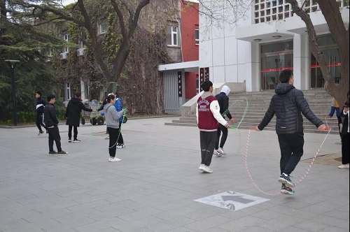 老哥俱乐部-老哥必备的交流社区