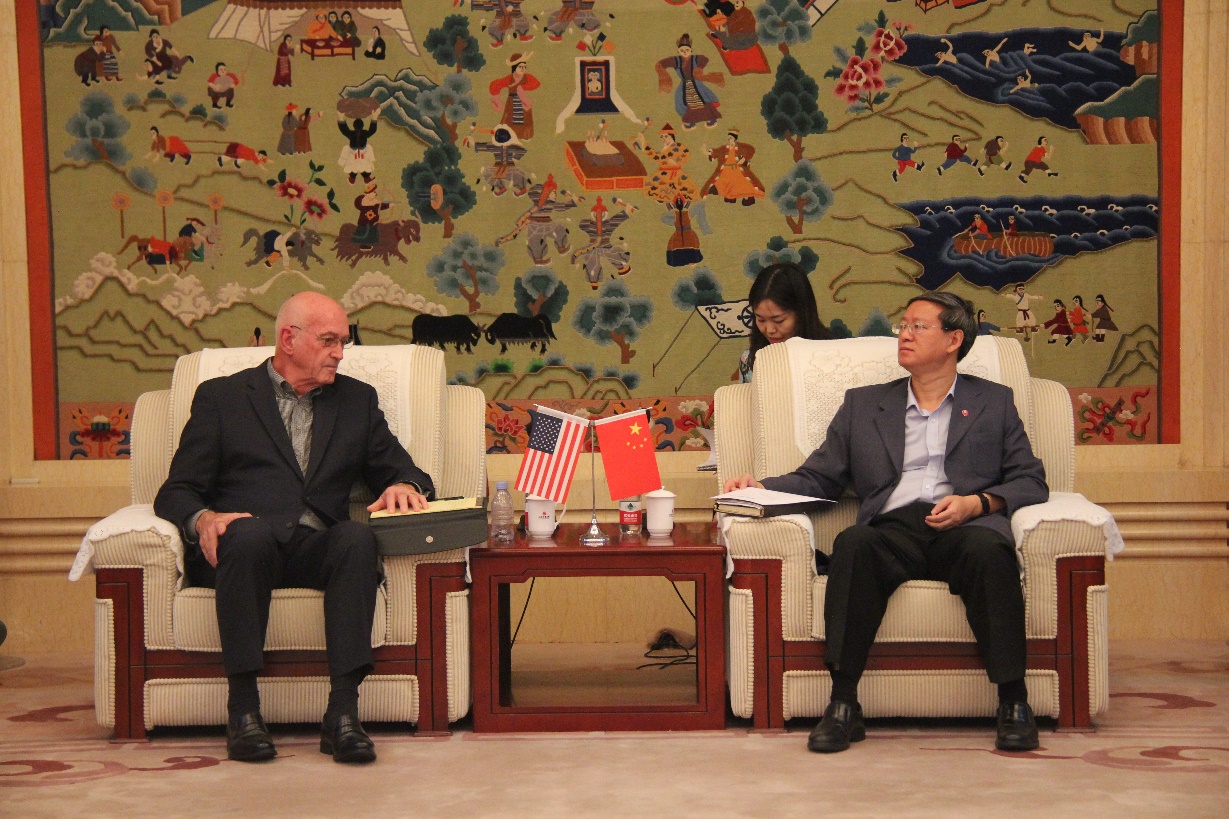 老哥俱乐部-老哥必备的交流社区