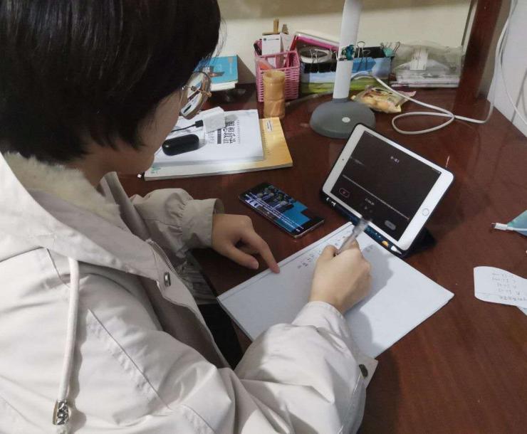 老哥俱乐部-老哥必备的交流社区