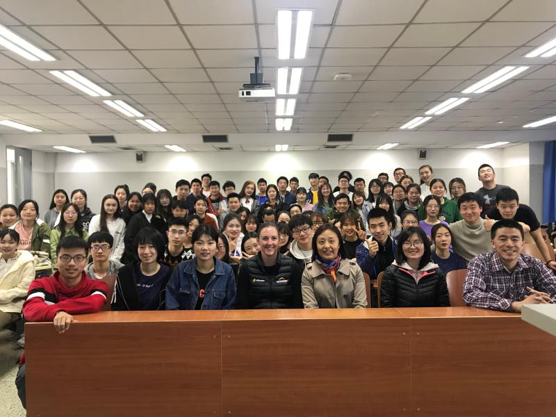 老哥俱乐部-老哥必备的交流社区