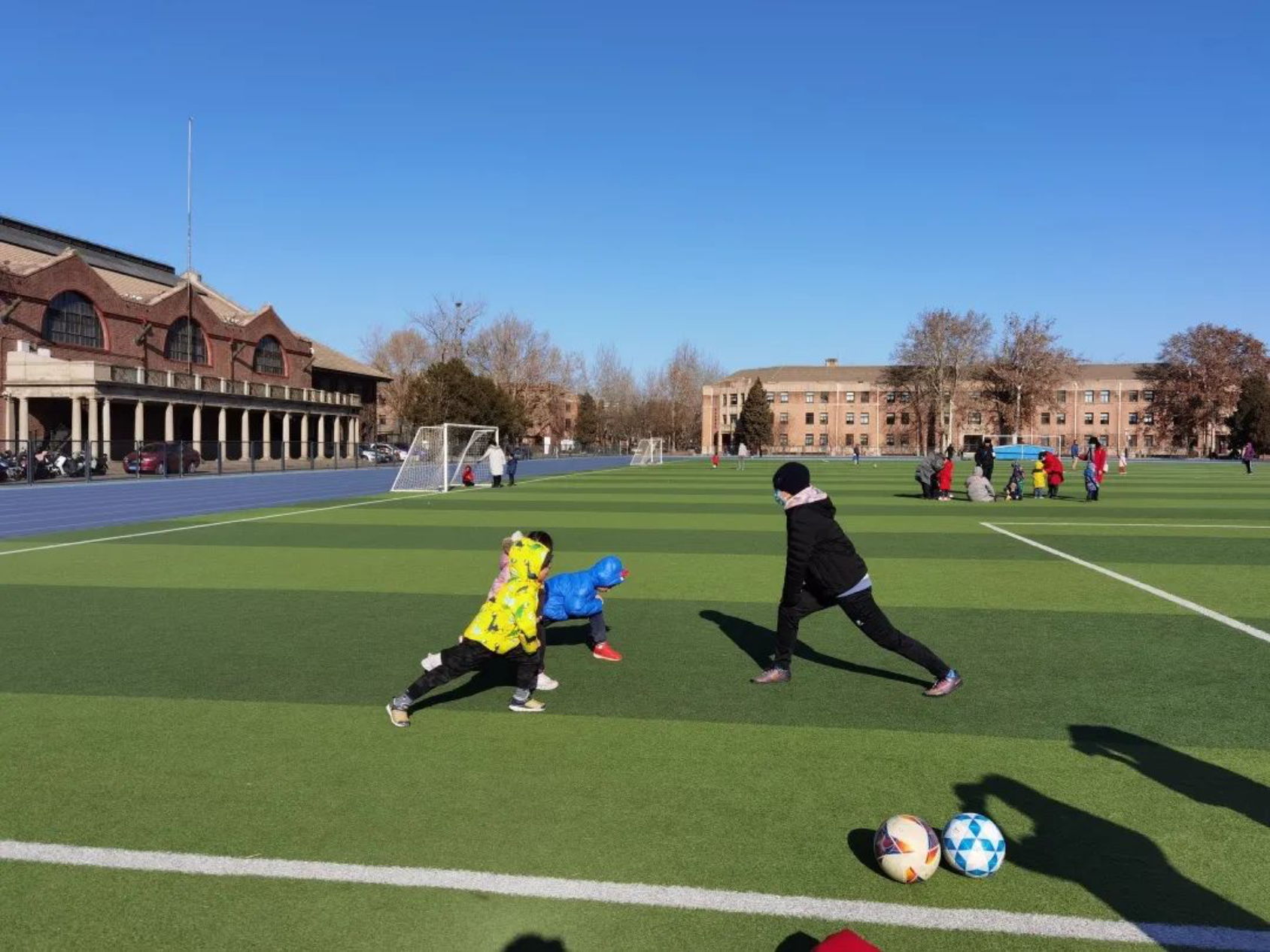 老哥俱乐部-老哥必备的交流社区