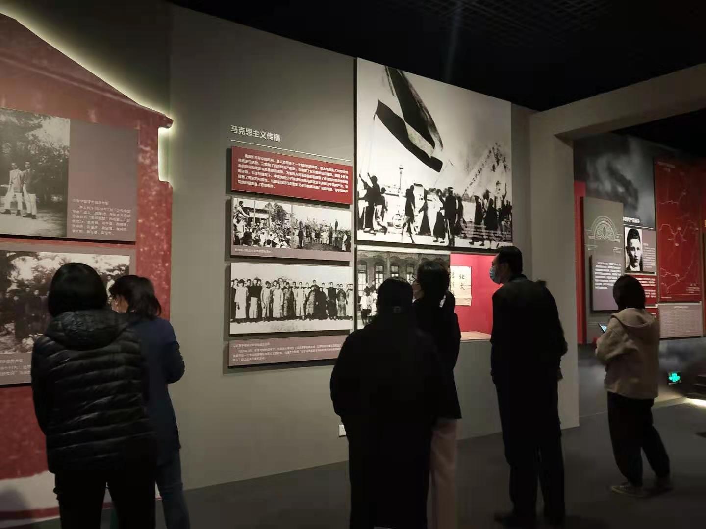 老哥俱乐部-老哥必备的交流社区