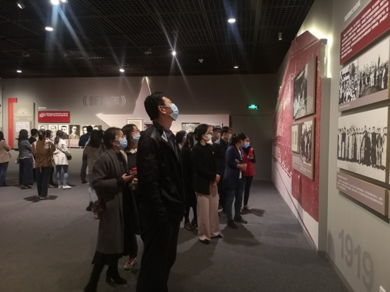 老哥俱乐部-老哥必备的交流社区