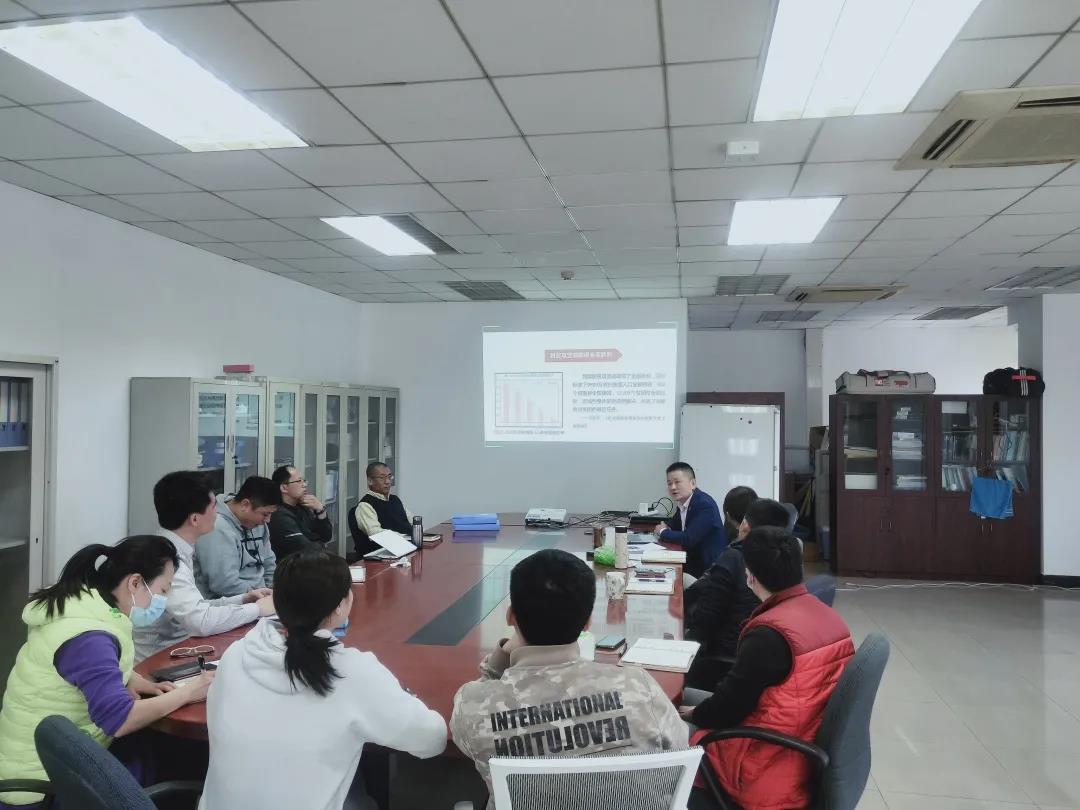 老哥俱乐部-老哥必备的交流社区