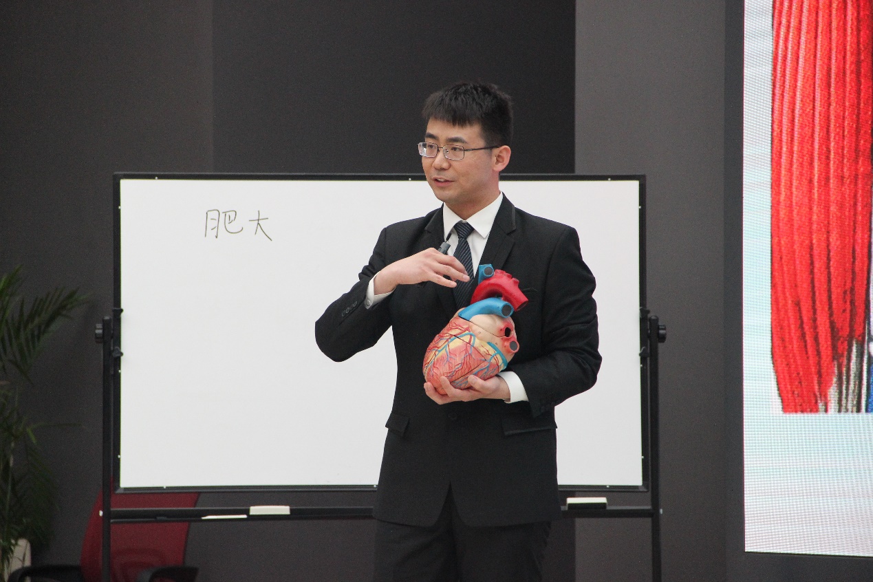 老哥俱乐部-老哥必备的交流社区