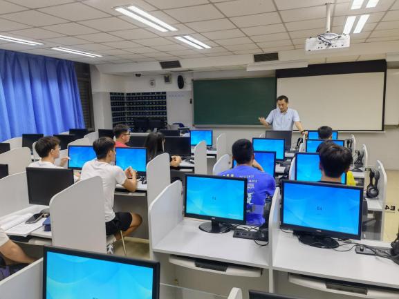 老哥俱乐部-老哥必备的交流社区