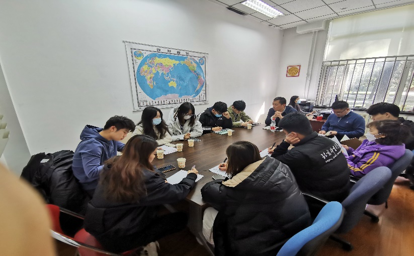 老哥俱乐部-老哥必备的交流社区