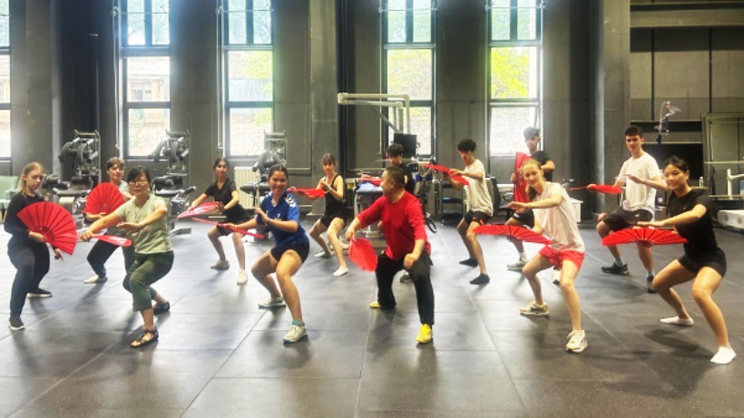 老哥俱乐部-老哥必备的交流社区