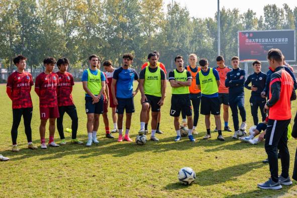 老哥俱乐部-老哥必备的互换社区