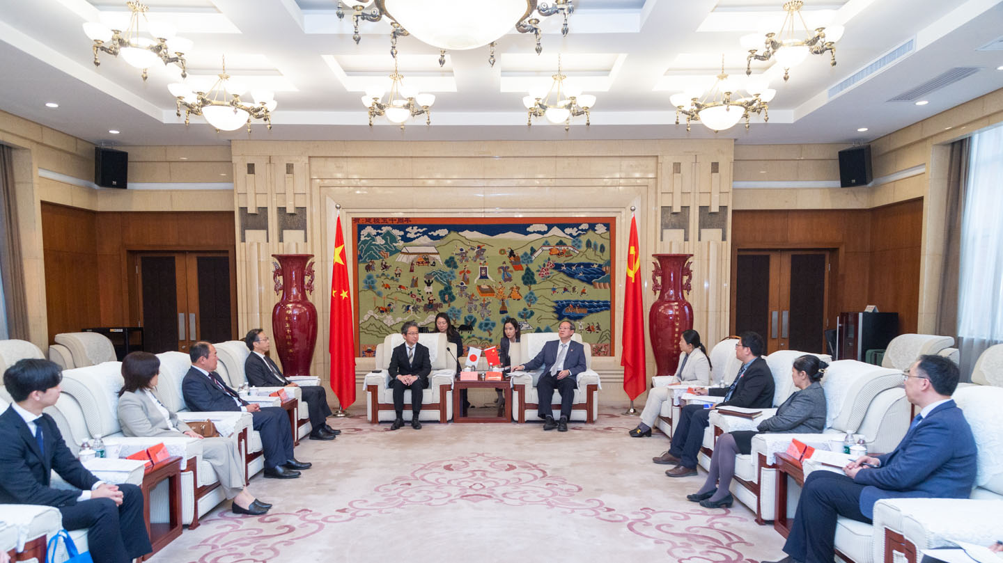 老哥俱乐部-老哥必备的互换社区