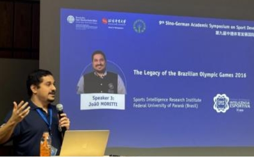 老哥俱乐部-老哥必备的互换社区