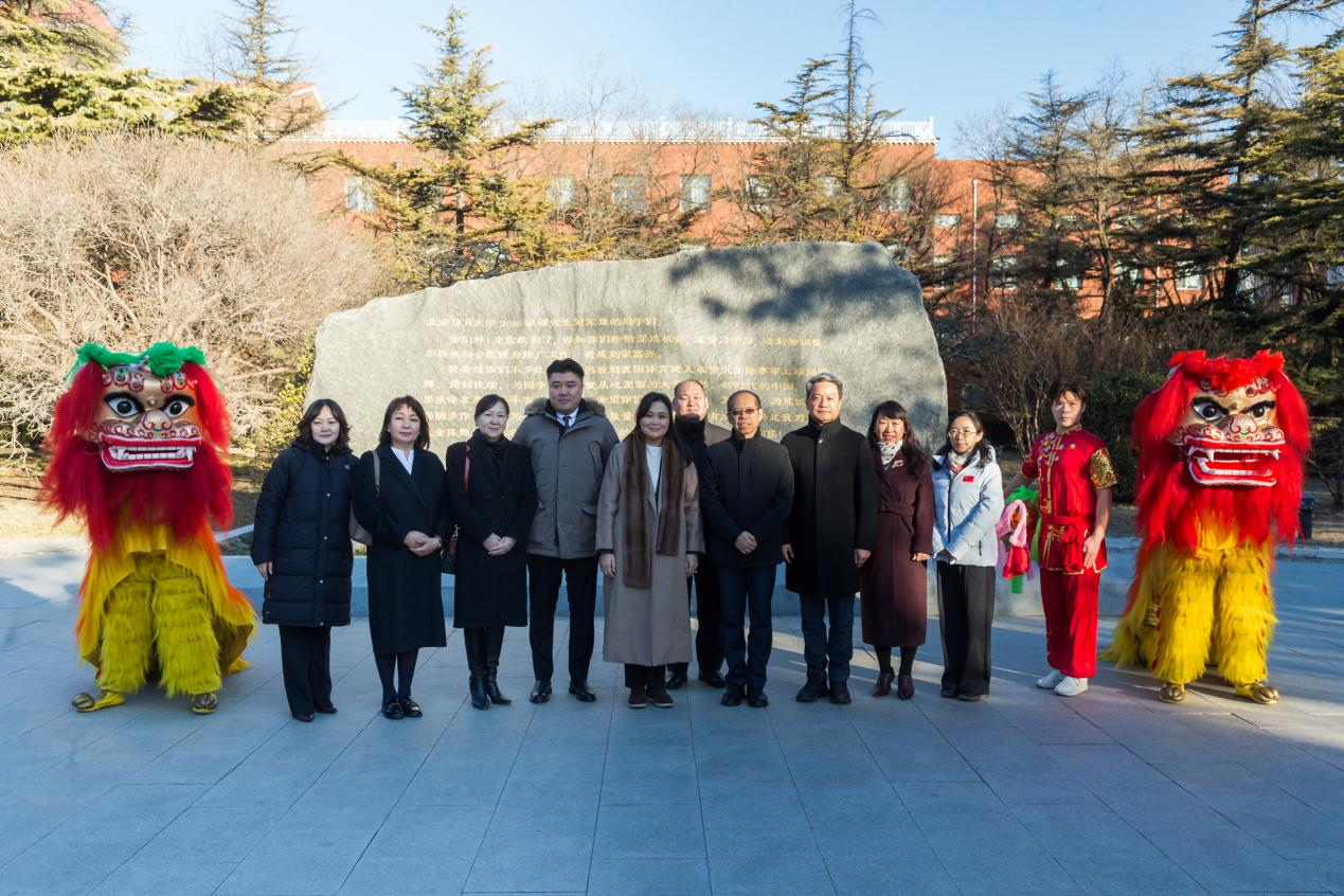 老哥俱乐部-老哥必备的互换社区