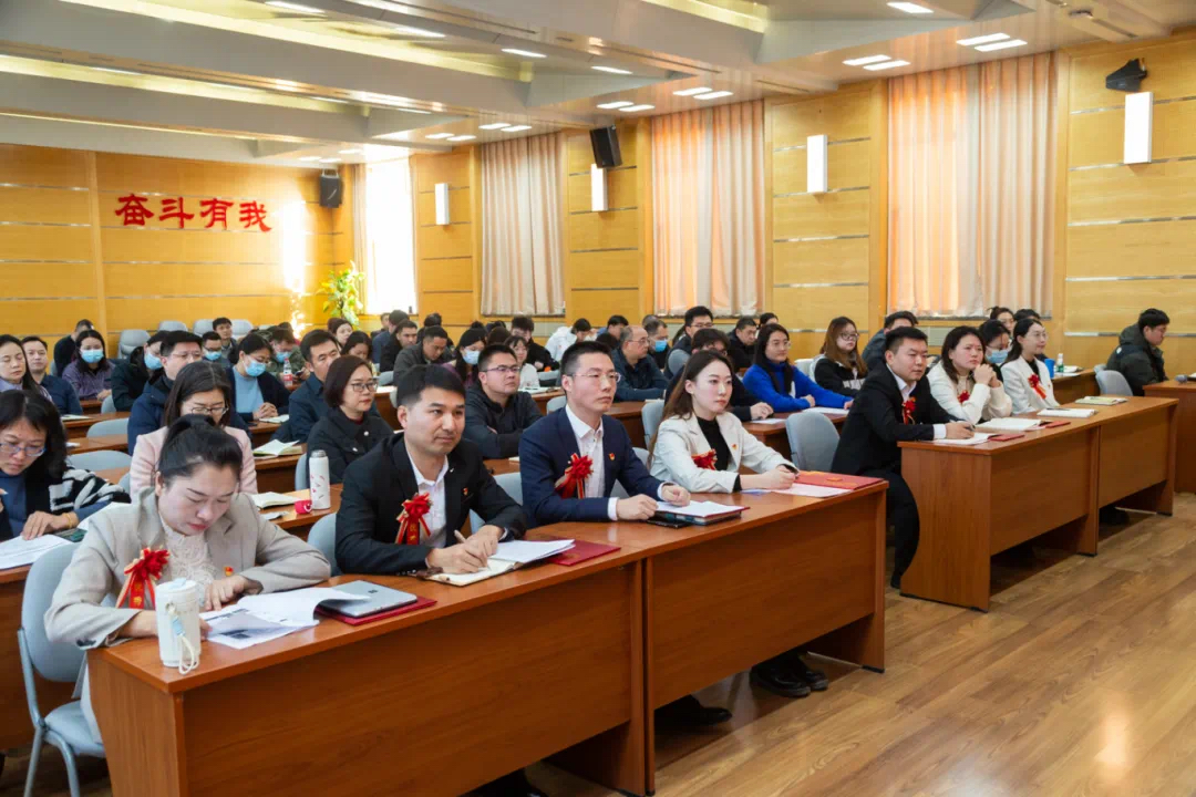 老哥俱乐部-老哥必备的互换社区