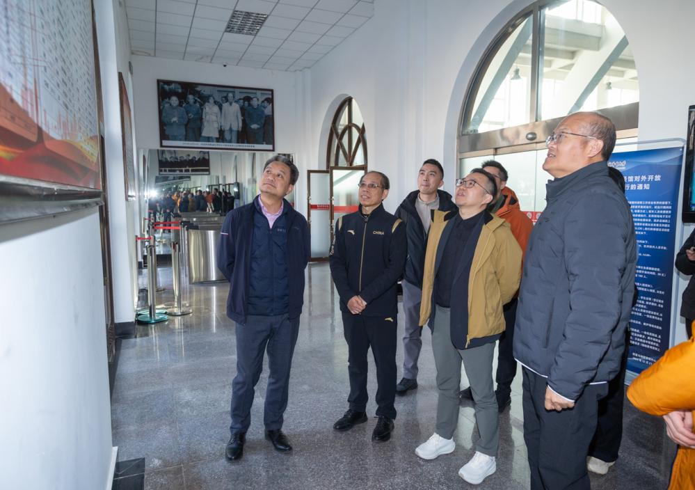 老哥俱乐部-老哥必备的互换社区