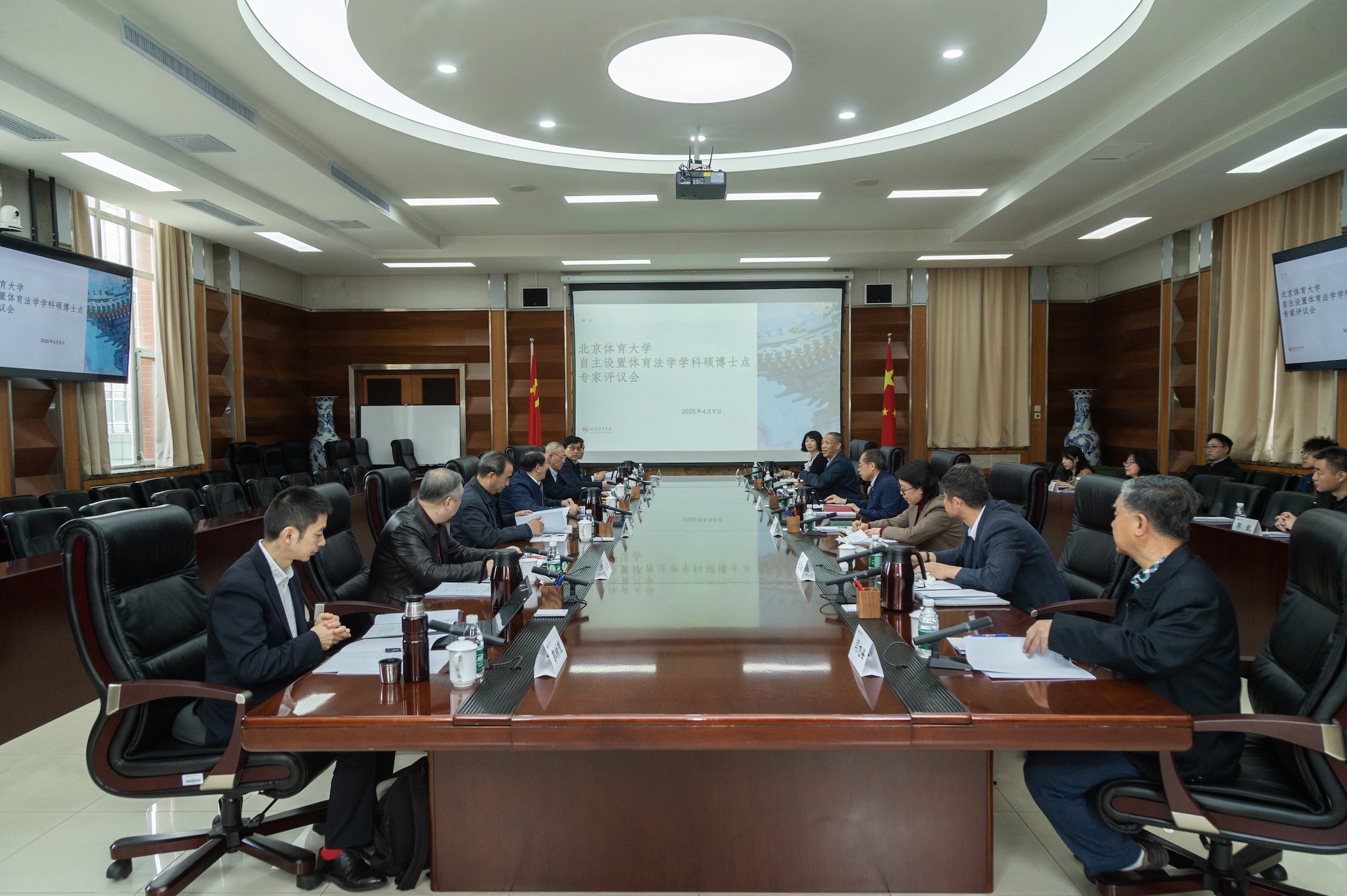 老哥俱乐部-老哥必备的互换社区