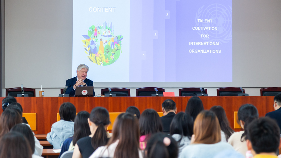 老哥俱乐部-老哥必备的互换社区