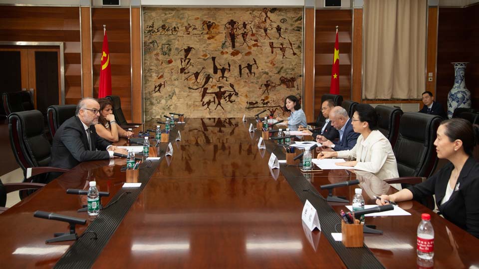 老哥俱乐部-老哥必备的互换社区