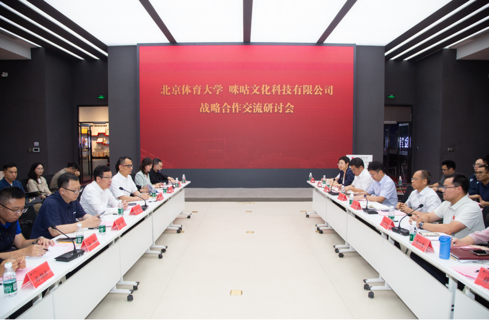 老哥俱乐部-老哥必备的互换社区