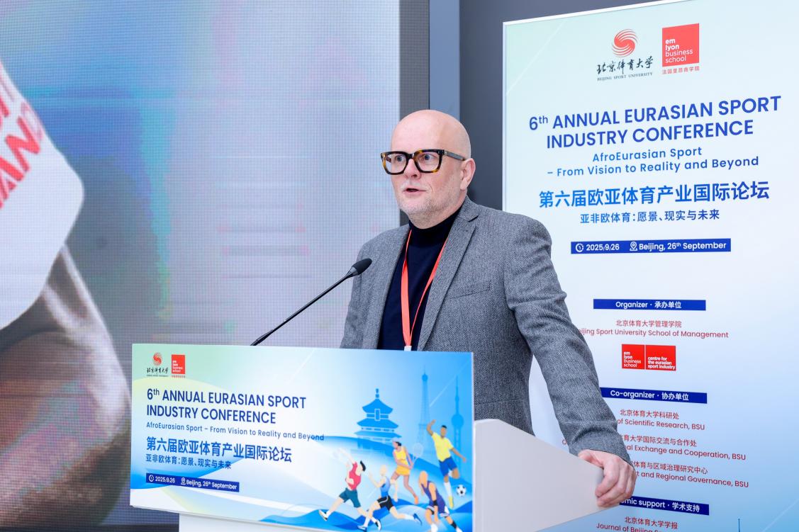 老哥俱乐部-老哥必备的互换社区