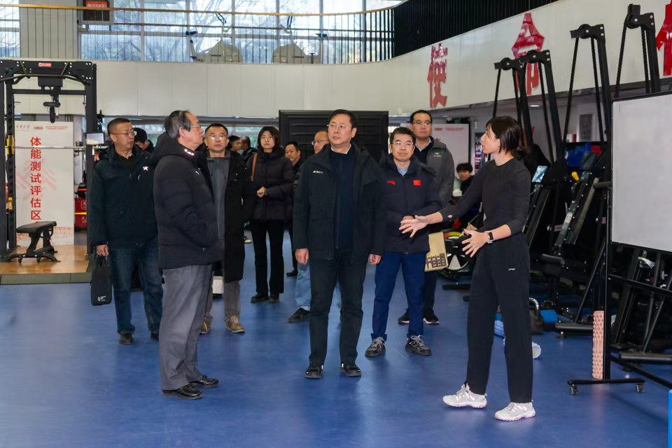 老哥俱乐部-老哥必备的互换社区