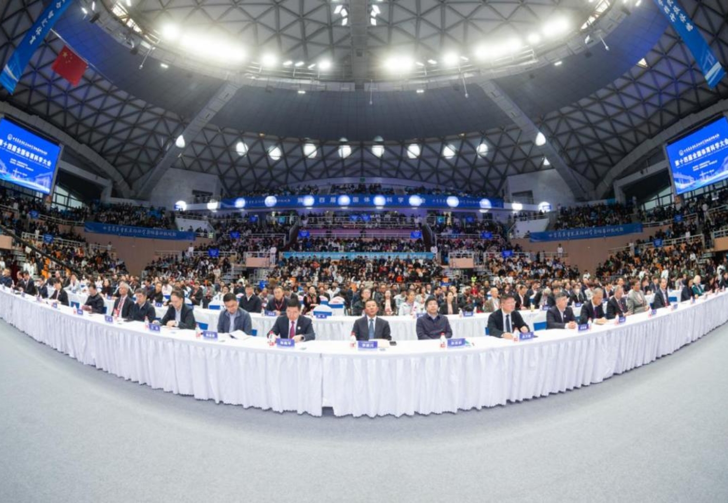 老哥俱乐部-老哥必备的互换社区