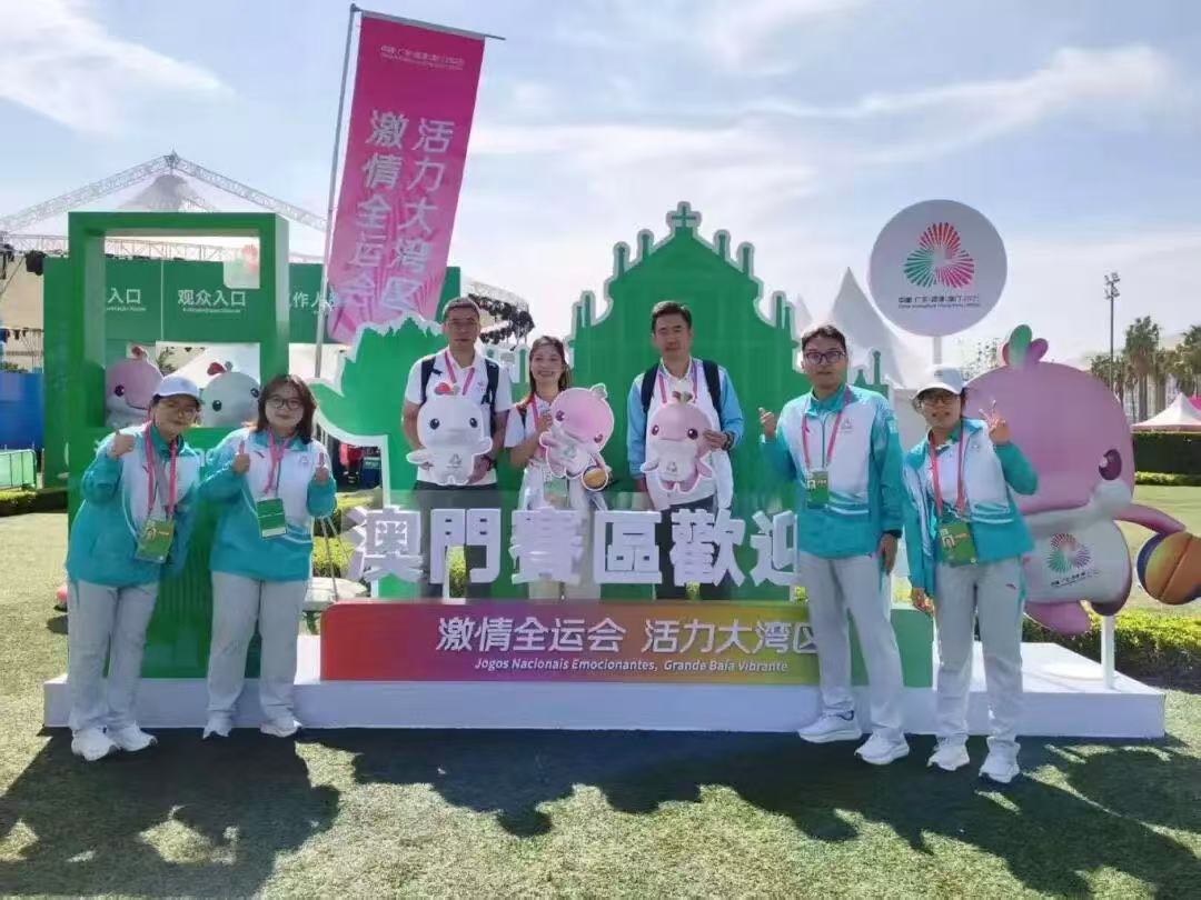 老哥俱乐部-老哥必备的互换社区