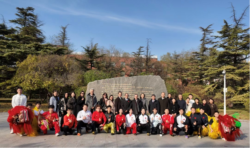 老哥俱乐部-老哥必备的互换社区