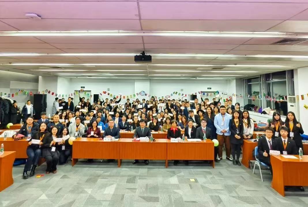 老哥俱乐部-老哥必备的互换社区