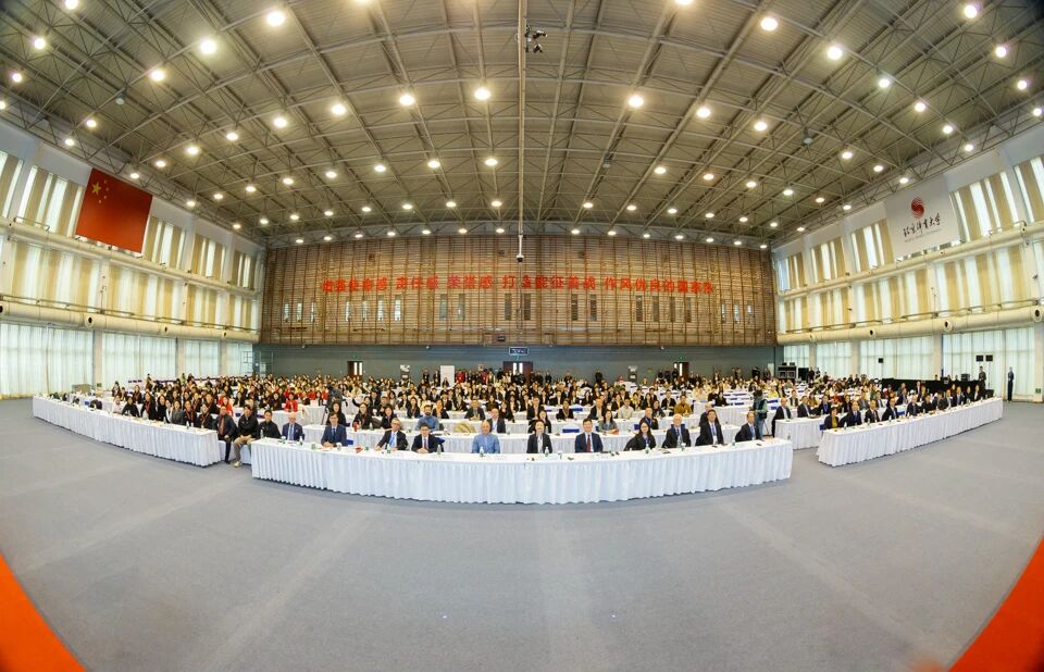 老哥俱乐部-老哥必备的互换社区